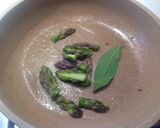 Foto del passaggio 5 della ricetta Risotto asparagi e pistacchi