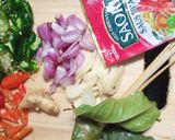 Foto langkah ke 1 dari resep Cumi tumis hitam.