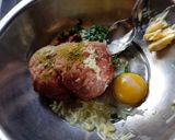 صورة لخطوة 1 من وصفة أصابع الكفتة بصلصة الطماطم 🍅🥩