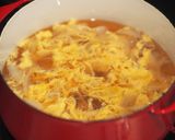 A picture of step 6 of Oyako-don (Chicken and Egg Rice Bowl).