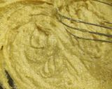 A picture of step 4 of Semolina mango kiwi cake.