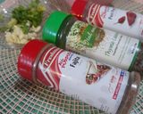 A picture of step 1 of Italian seasoning Garlic butter board.
