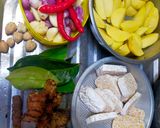 Foto langkah ke 1 dari resep Semur Daging Slice+Kentang+Tempe.