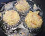 A picture of step 4 of Ulster pasties.