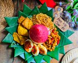 Foto langkah ke 10 dari resep Tumpeng Merah Putih (HUT RI).