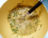 Foto del paso 8 de la receta: Tortilla de papas con cebolla y perejil