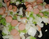Foto del paso 2 de la receta: Salsa de salchichas fácil 🍝