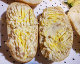 Foto del paso 4 de la receta: Bocaditos de queso, pollo y aguacate 🥖 🧀🍗 🥑