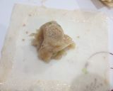 A picture of step 4 of Chicken wontons.