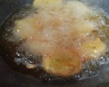 A picture of step 5 of Potato Pakoda.