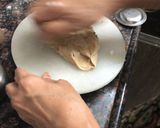 A picture of step 3 of Biscuit paratha.