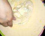 A picture of step 8 of Flower Donuts.