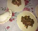 Foto del paso 4 de la receta: Empanadas de carne!!Picada a cuchillo