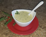 Foto del paso 2 de la receta: Salsa de queso azul y tomillo