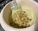 Une image de l'étape 7 de Cake aux pistaches et mascarpone.