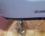 A picture of step 5 of Orange chiffon cake.