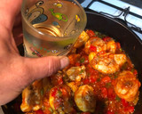 Foto del paso 3 de la receta: Pollo en salsa