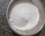 A picture of step 1 of Oats Semolina Uttapam with idli and Sambhar.