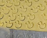 Foto langkah ke 3 dari resep Cookies cheese duck and elephant.