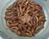 Foto langkah ke 1 dari resep Cumi asin pedas.
