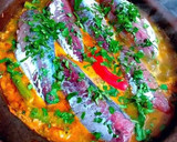 Foto del paso 6 de la receta: Tajine de habas tiernas con jureles blancos