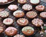 Foto langkah ke 6 dari resep Gingerbread Cookies.
