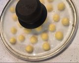 Foto langkah ke 2 dari resep Tamago Boro Teflon - Biskuit Anak Lumer.