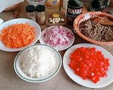 Une image de l'étape 1 de Boulettes de lentilles à la sauce tomate.