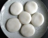 A picture of step 4 of ‘Isobe Mochi’ made with Glutinous Rice Flour.