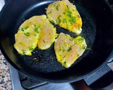 Foto del paso 6 de la receta: Filetes de pechuga de pollo al limón y curry amarillo hingú