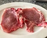 Foto del paso 1 de la receta: Unicas y fáciles chuletitas de cerdo
