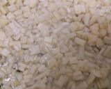 Foto del paso 2 de la receta: Revuelto de picadillo de chorizo con patata y pimiento