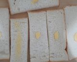 Foto langkah ke 2 dari resep Garlic Bread.