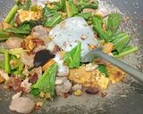 Foto langkah ke 4 dari resep Nasi Goreng Gila.