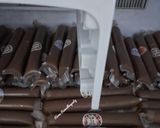 Foto langkah ke 2 dari resep Es Lilin Cokelat Biskuit.