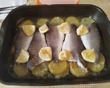 Foto del paso 13 de la receta: Filetes de Lubina al horno con Limón y patatas
