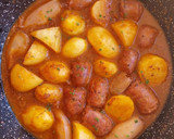 Foto del paso 8 de la receta: Cazuela mar y montaña de butifarra, calamar y patatas