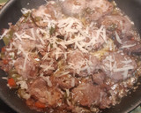 Foto del paso 3 de la receta: Solomillo de cerdo con verduras y queso parmesano