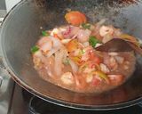 Foto langkah ke 3 dari resep Udang cabai hijau.
