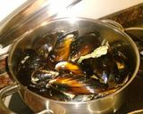 Foto del paso 1 de la receta Mejillones al vapor