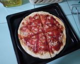 Foto langkah ke 7 dari resep Pizza sederhana.