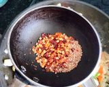 A picture of step 3 of Macaroni in butter and roasted sesame dressing.
