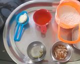 A picture of step 1 of Wheat flour halwa atte ka halwa.