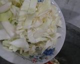 Foto langkah ke 3 dari resep Tumis Sayur Kol.