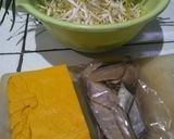 Foto langkah ke 1 dari resep Tumis Tauge Tahu Kuning.