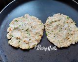 A picture of step 3 of Upvaas Thalipeeth.