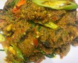 รูปขั้นตอนการทำที่ 6 ของ ผัดเผ็ดปลาดุกนา