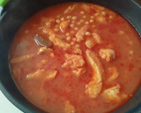 Foto del paso 4 de la receta: Potaje de garbanzos de bacalao con tomate 🍅🐟