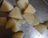 A picture of step 1 of Khatay aloo.