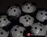Φωτογραφία βήματος 5 της συνταγής Oreo panda cupcakes